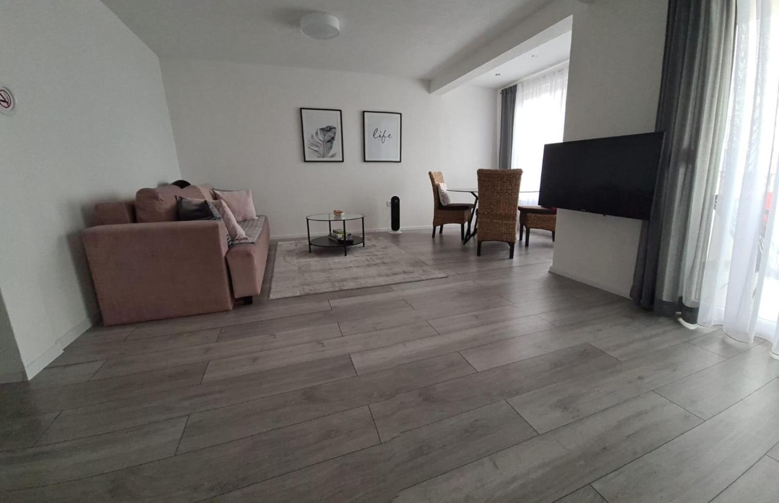 Apartment Merry - Free Garage & Parking Mostar Zewnętrze zdjęcie
