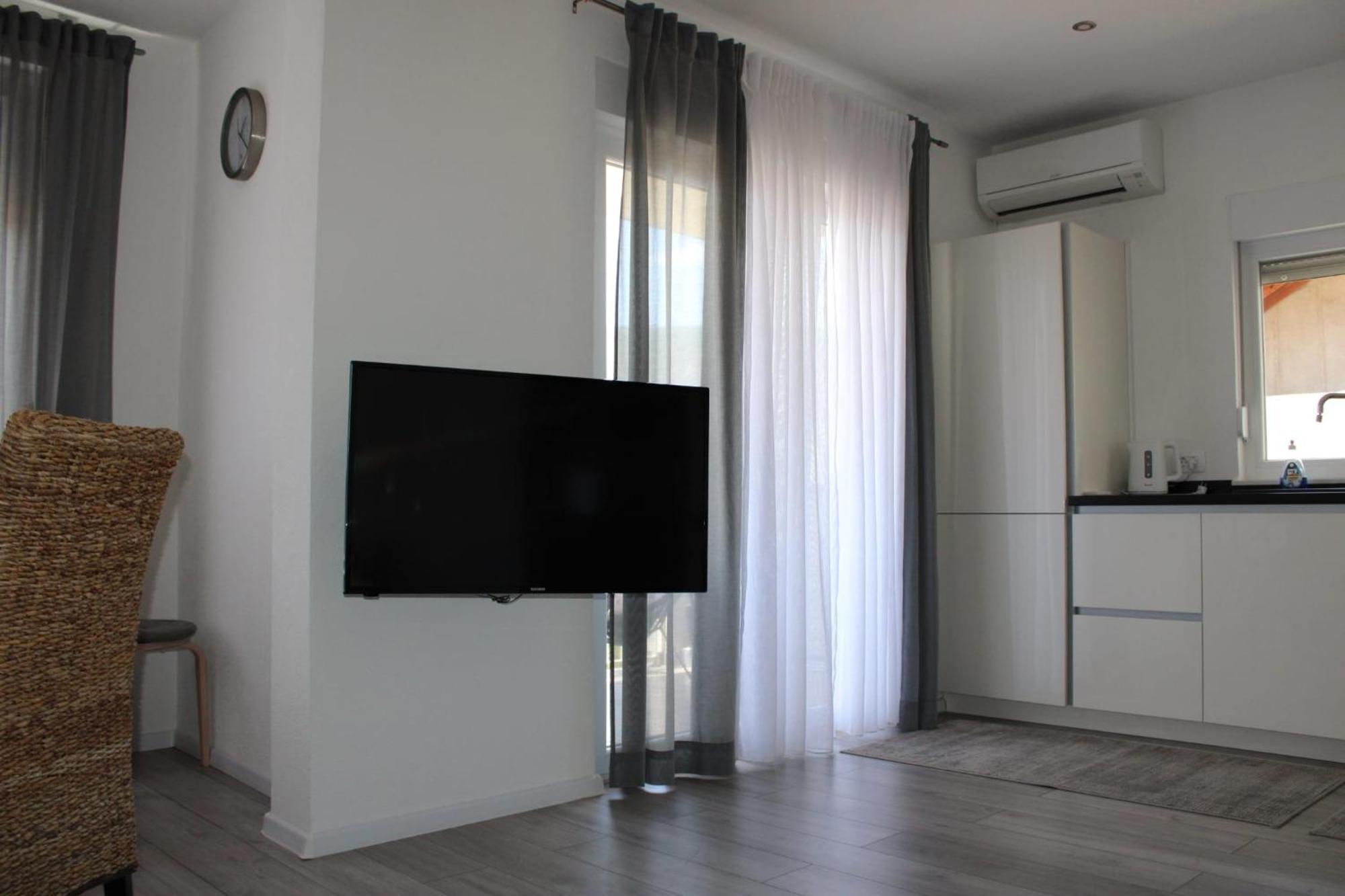 Apartment Merry - Free Garage & Parking Mostar Zewnętrze zdjęcie