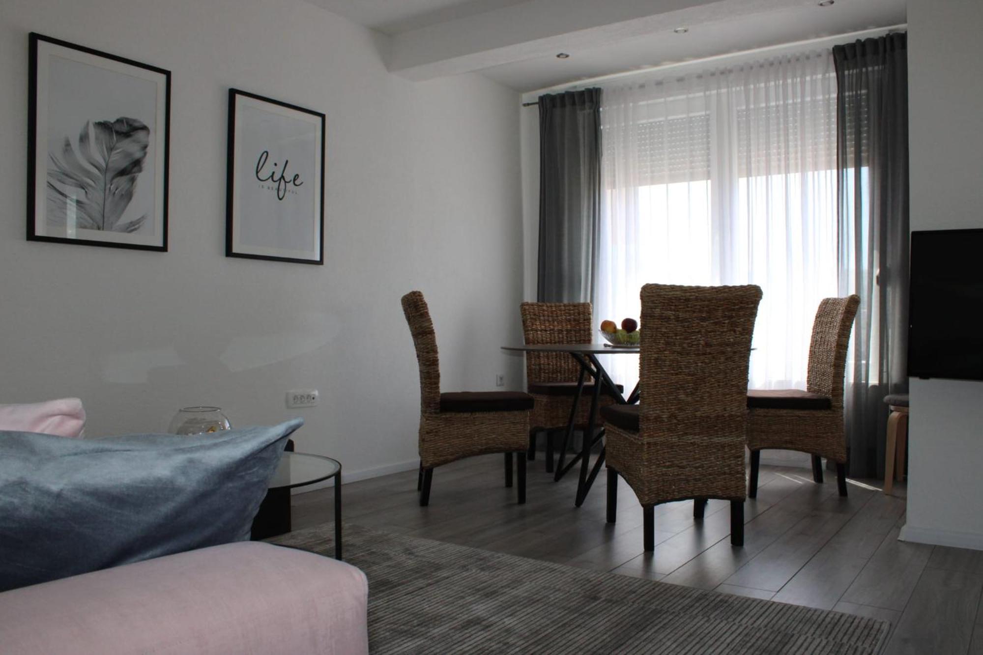 Apartment Merry - Free Garage & Parking Mostar Zewnętrze zdjęcie