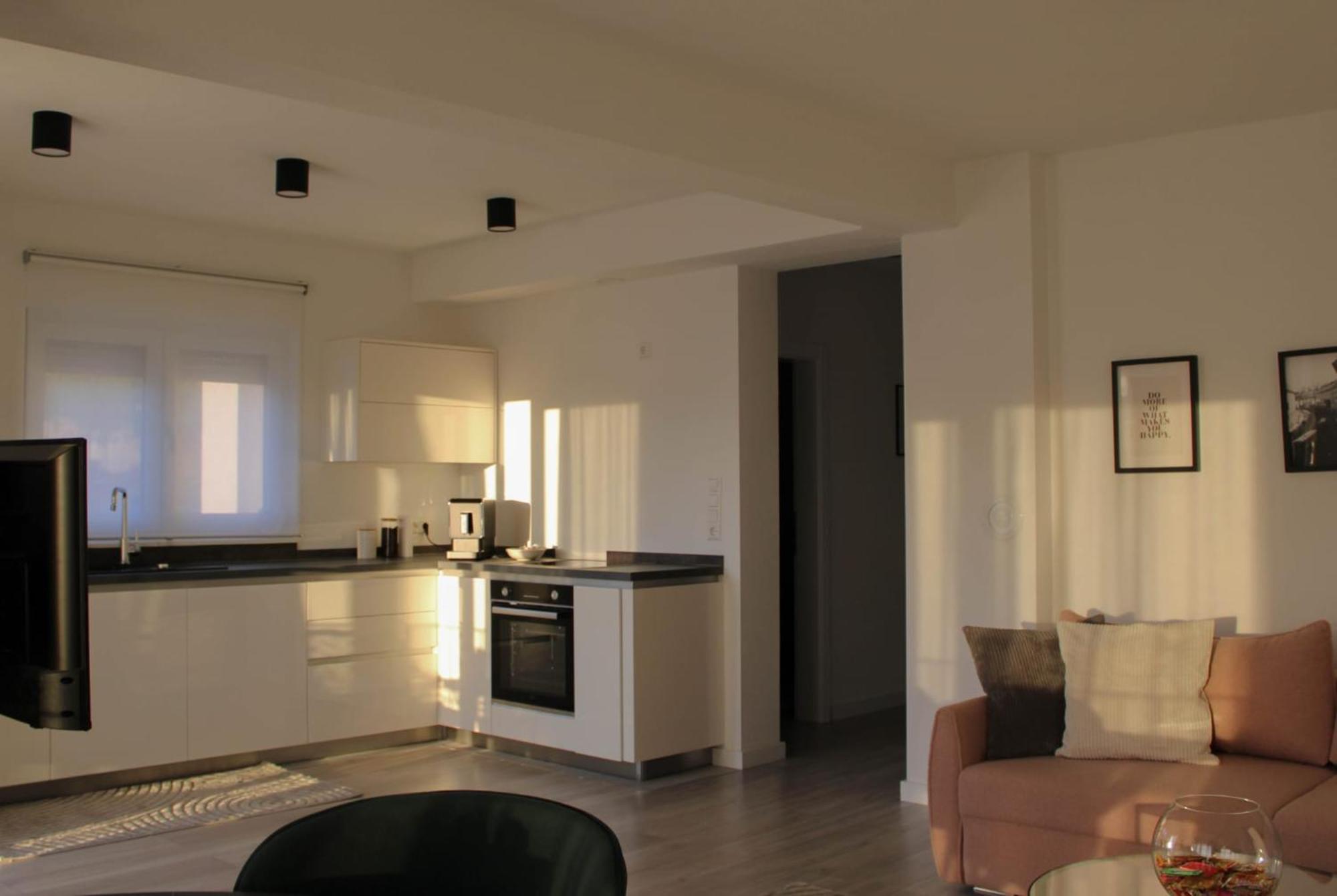 Apartment Merry - Free Garage & Parking Mostar Zewnętrze zdjęcie